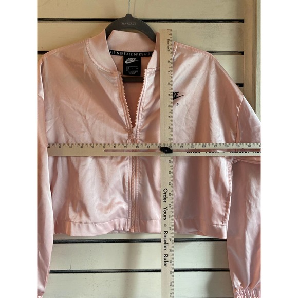 Nike woman’s crop jacket small pink air track satin crop NikeAir sleeve pockets - Picture 8 of 10